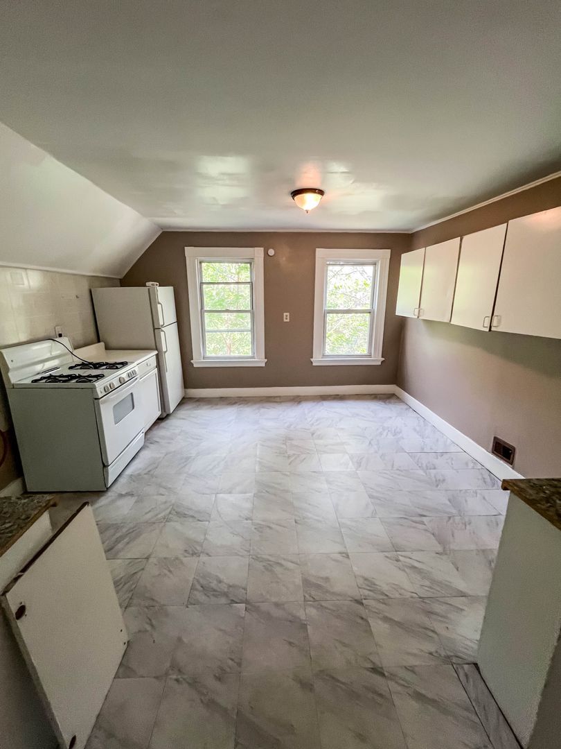 New Haven Apartment: 253 Orchard Street