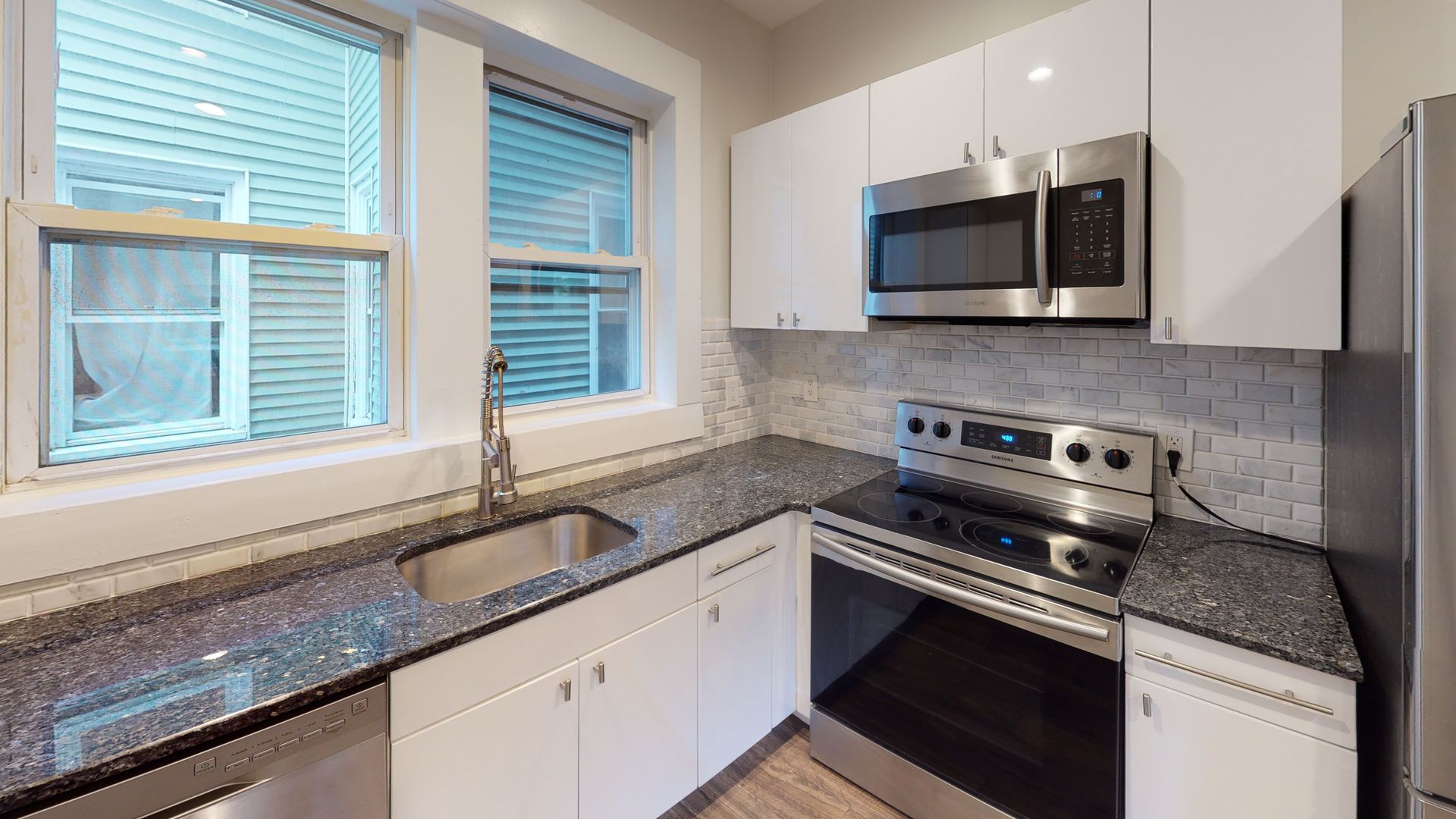 New Haven Apartment: 90 Bristol St