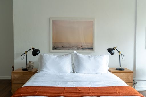 Cozy Hollywood Bachelor Pad, Los Angeles – photo 1