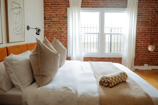 Stylish Koreatown Studio in Los Angeles – photo 1
