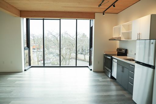 Beautiful Studio with Neighborhood Views and Floor to Ceiling Windows!! *ASK ABOUT OUR SPECIALS* – photo 1
