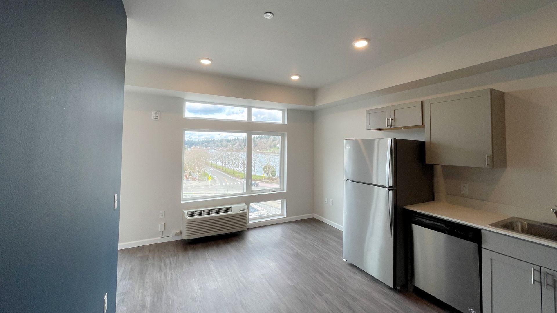 Olympia Apartment: 510 State Ave NE