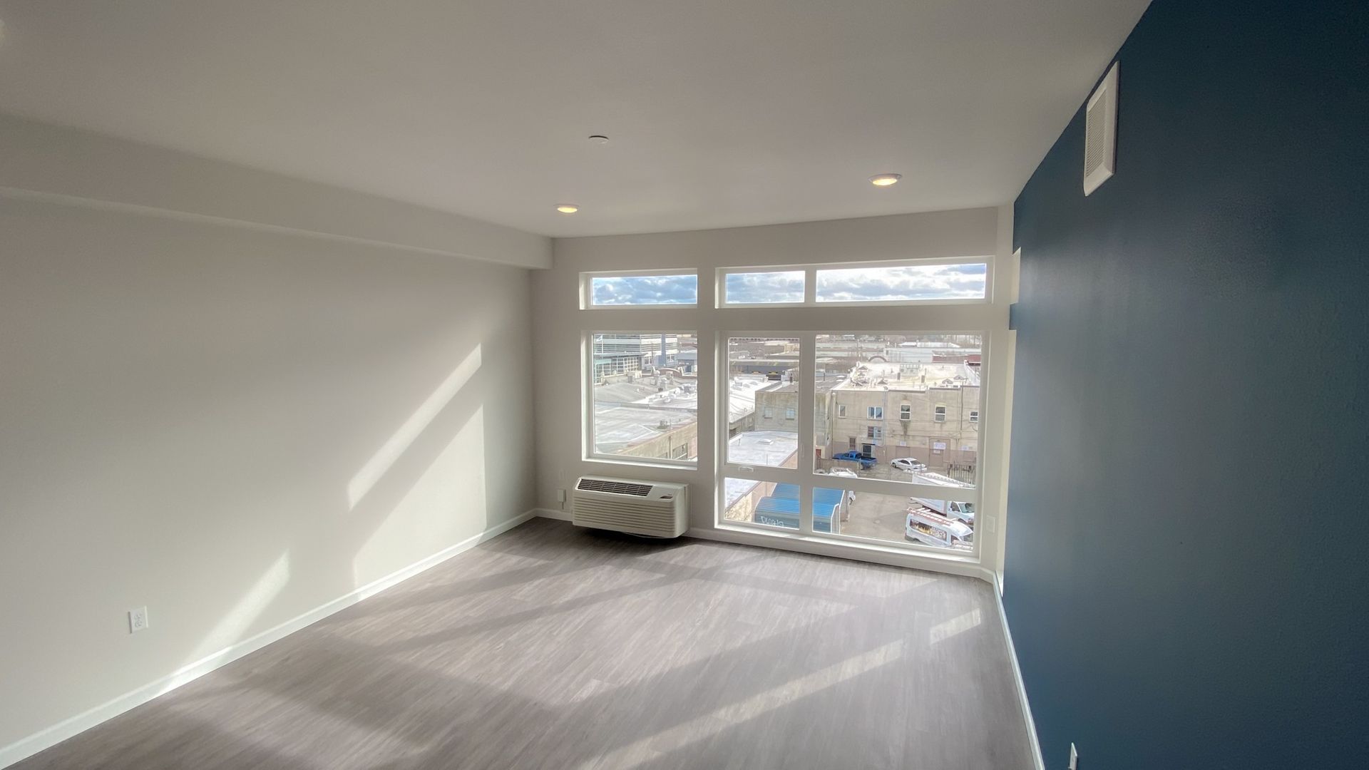 Olympia Apartment: 510 State Ave NE