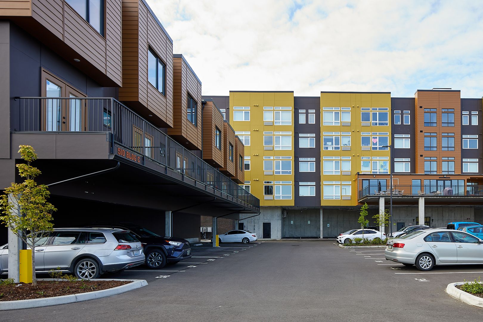 Olympia Apartment: 510 State Ave NE