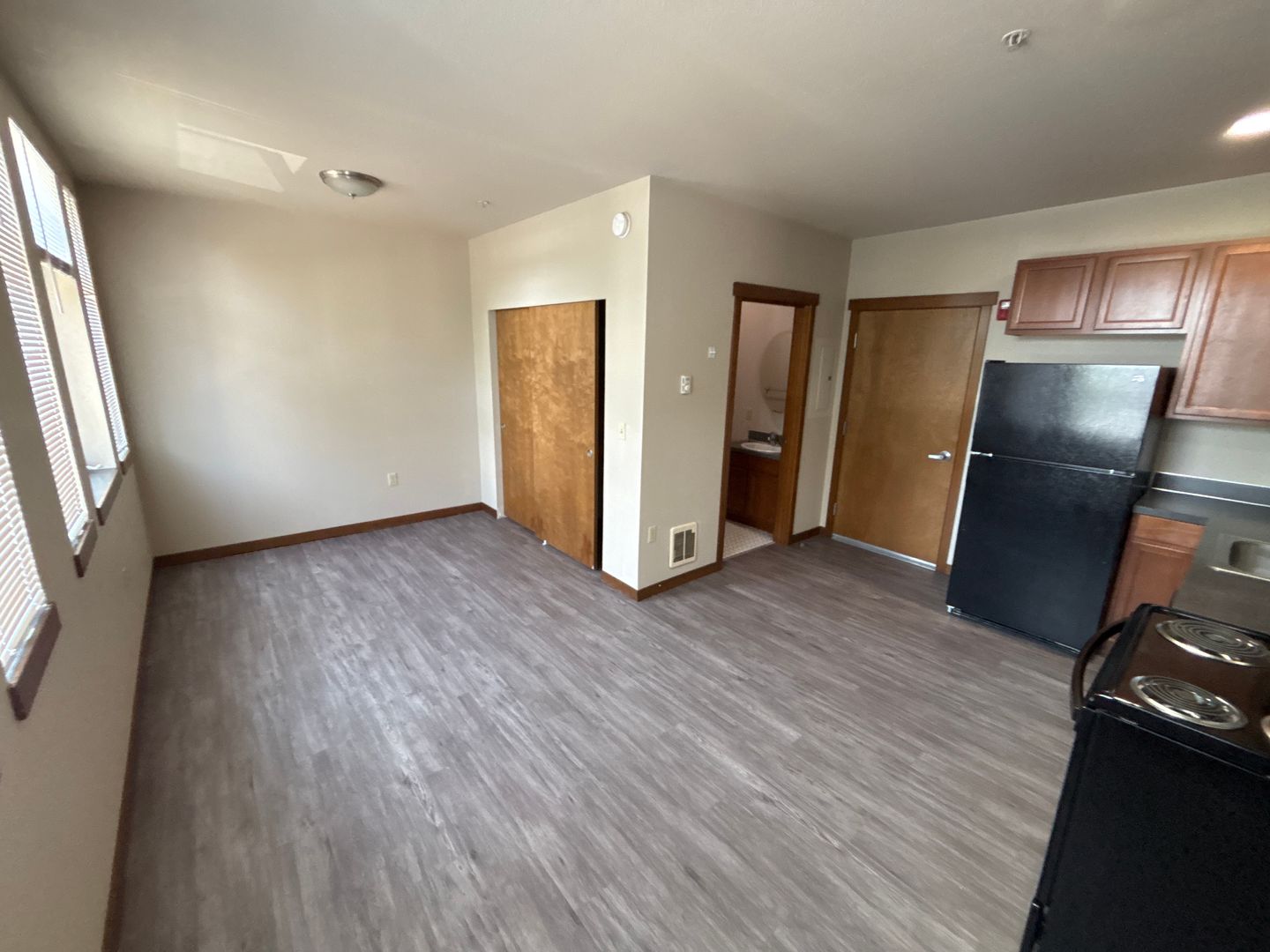 Olympia Apartment: 323 4th Ave E