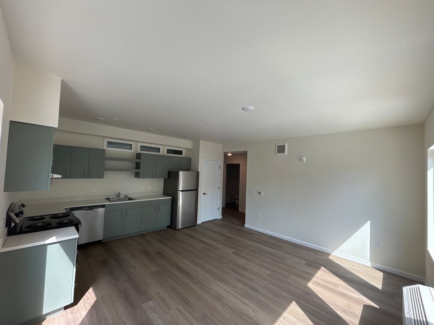 Olympia Apartment: 401 Union Ave SE