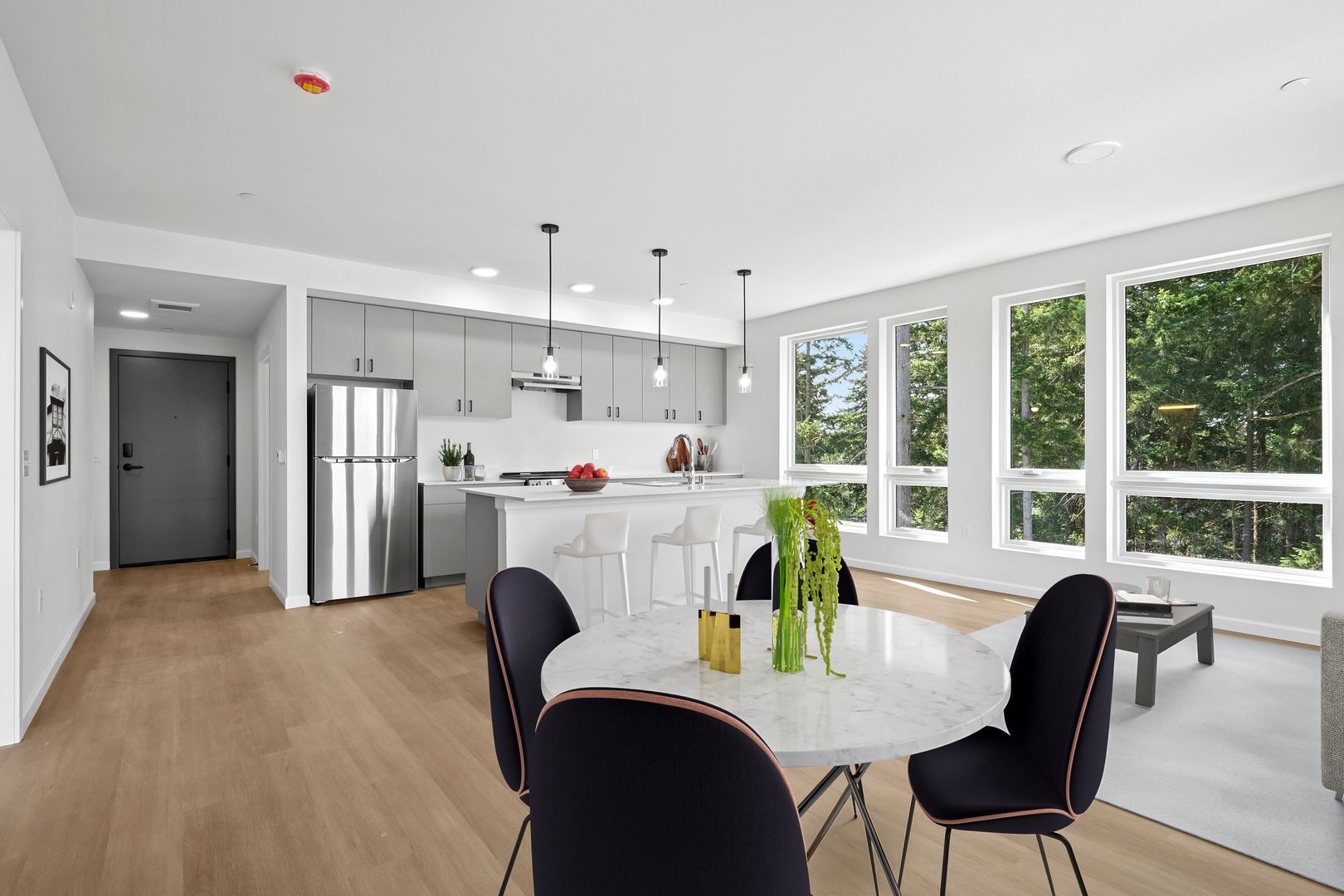 Lacey Apartment: 2463 Hogum Bay Rd NE