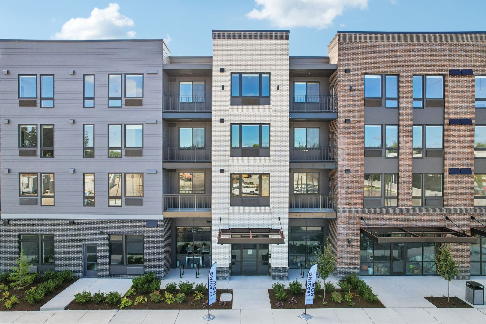 Lacey Apartment: 2463 Hogum Bay Rd NE