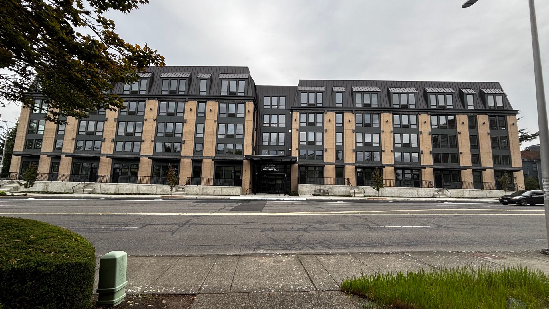 Olympia Apartment: 401 Union Ave SE