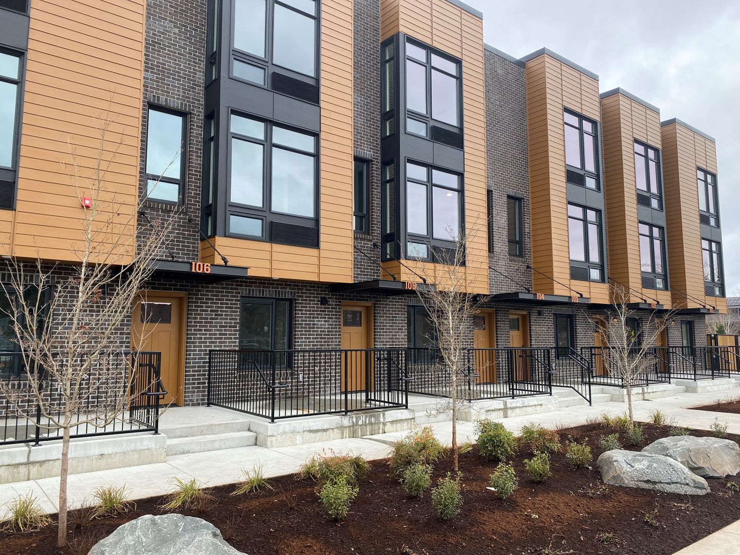 Olympia Townhome: 510 State Ave NE