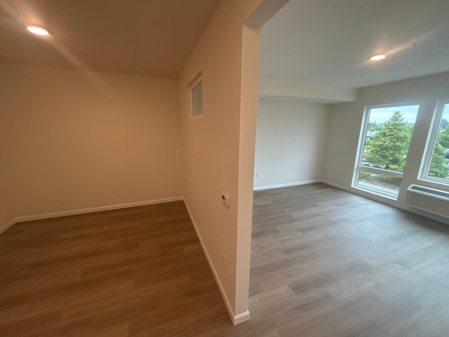 Olympia Apartment: 401 Union Ave SE