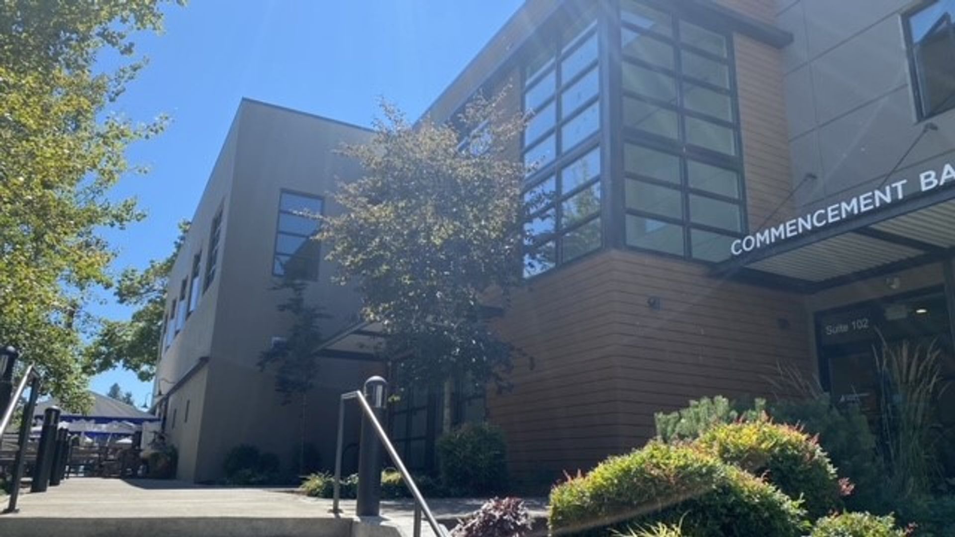 Olympia Apartment: 600 Franklin St SE