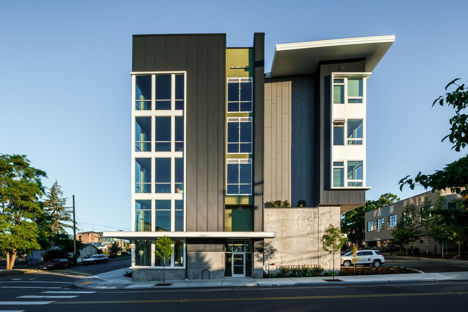 Olympia Apartment: 321 Legion Way SE