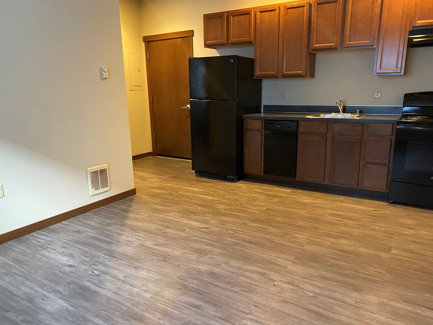 Olympia Apartment: 323 4th Ave E