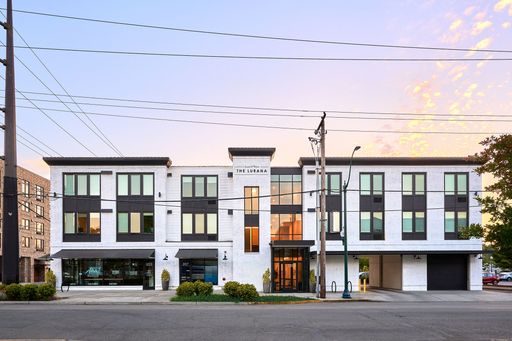 Top Floor 1-Bedroom Next to Percival Landing + Puget Sound – photo 1