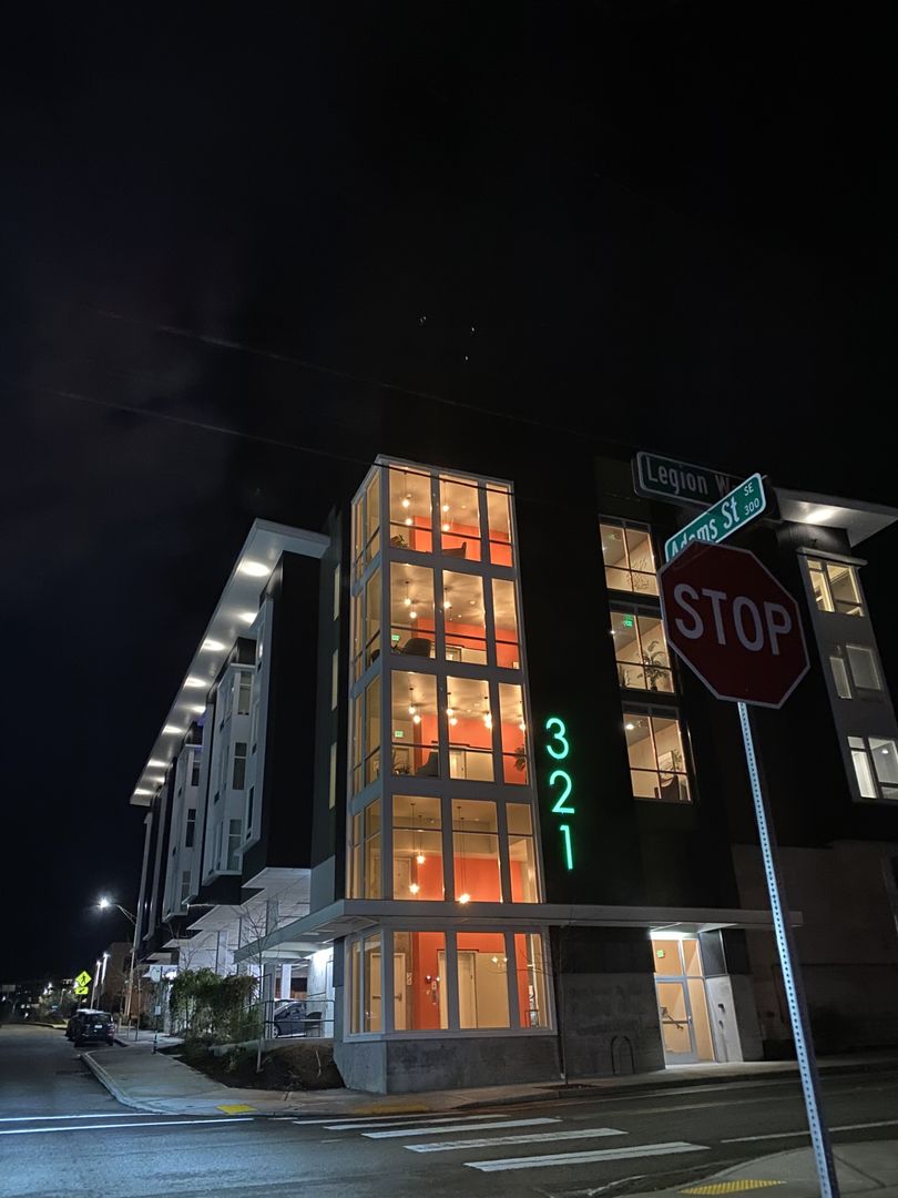 Olympia Apartment: 321 Legion Way SE