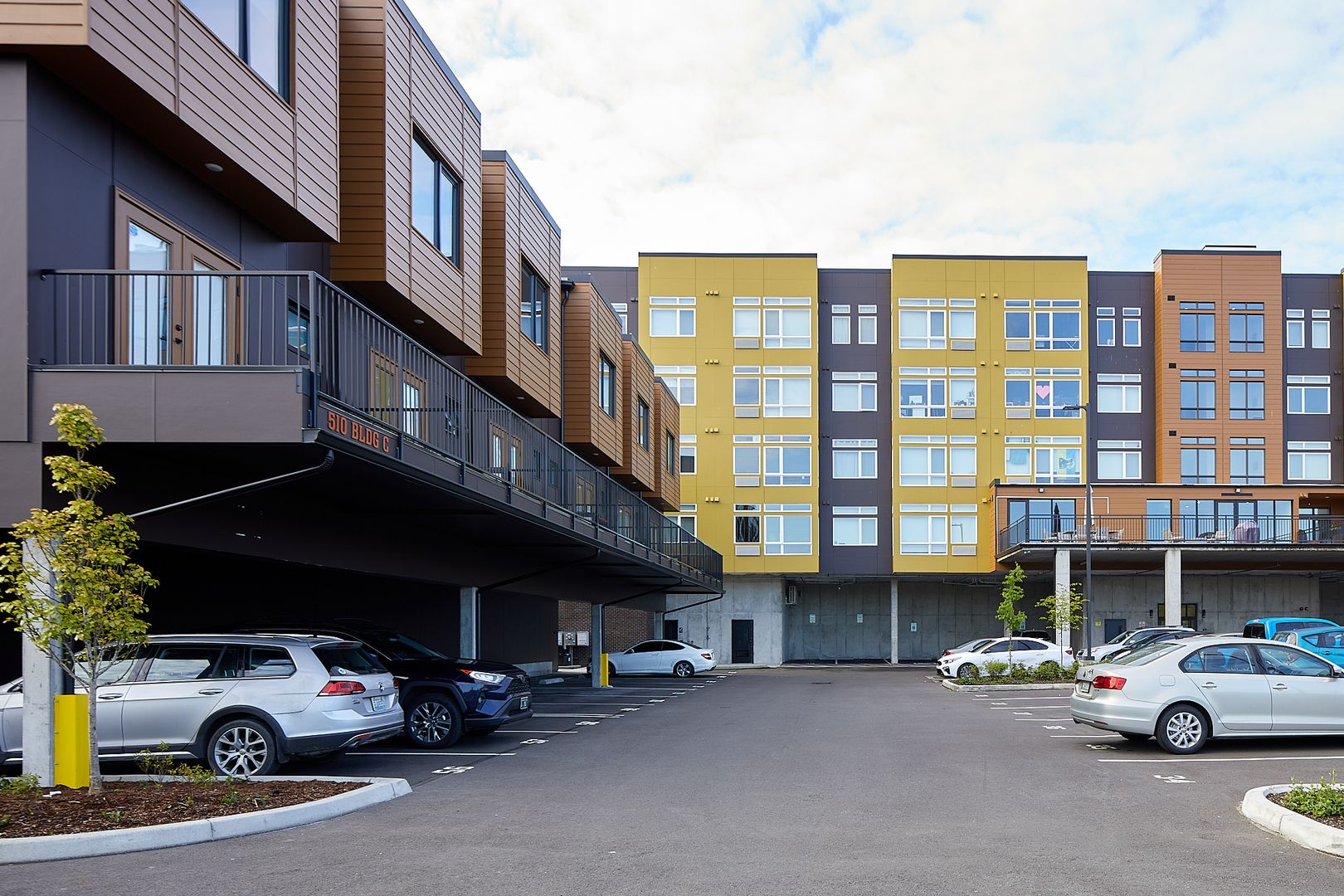 Olympia Apartment: 510 State Ave NE