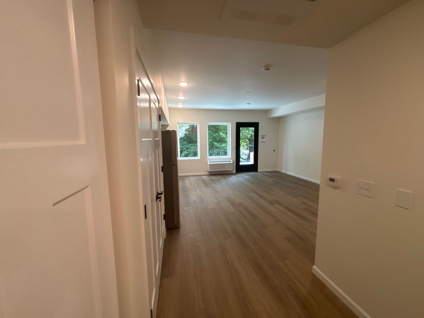 Olympia Apartment: 401 Union Ave SE