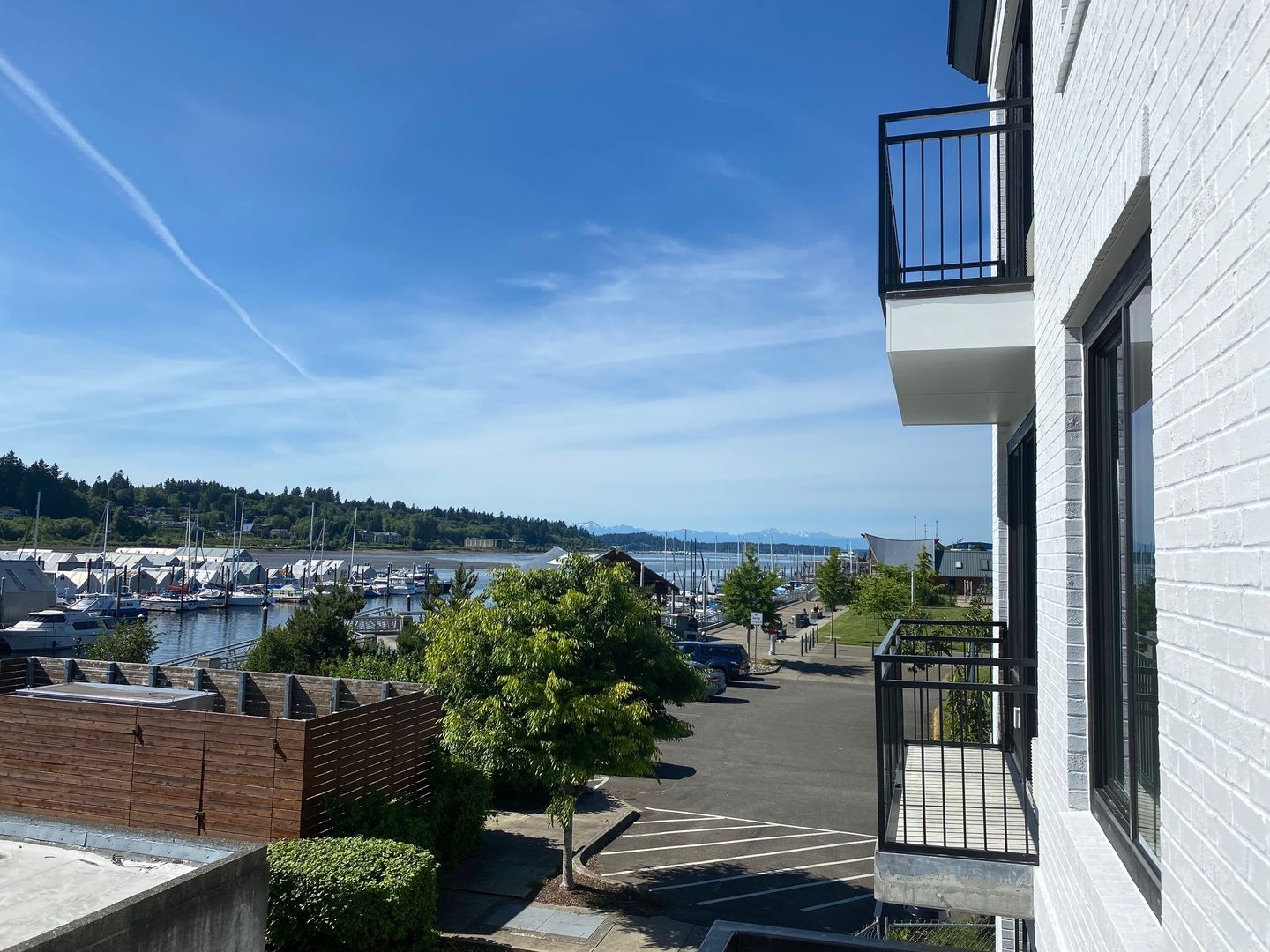 Olympia Apartment: 215 Columbia St NW