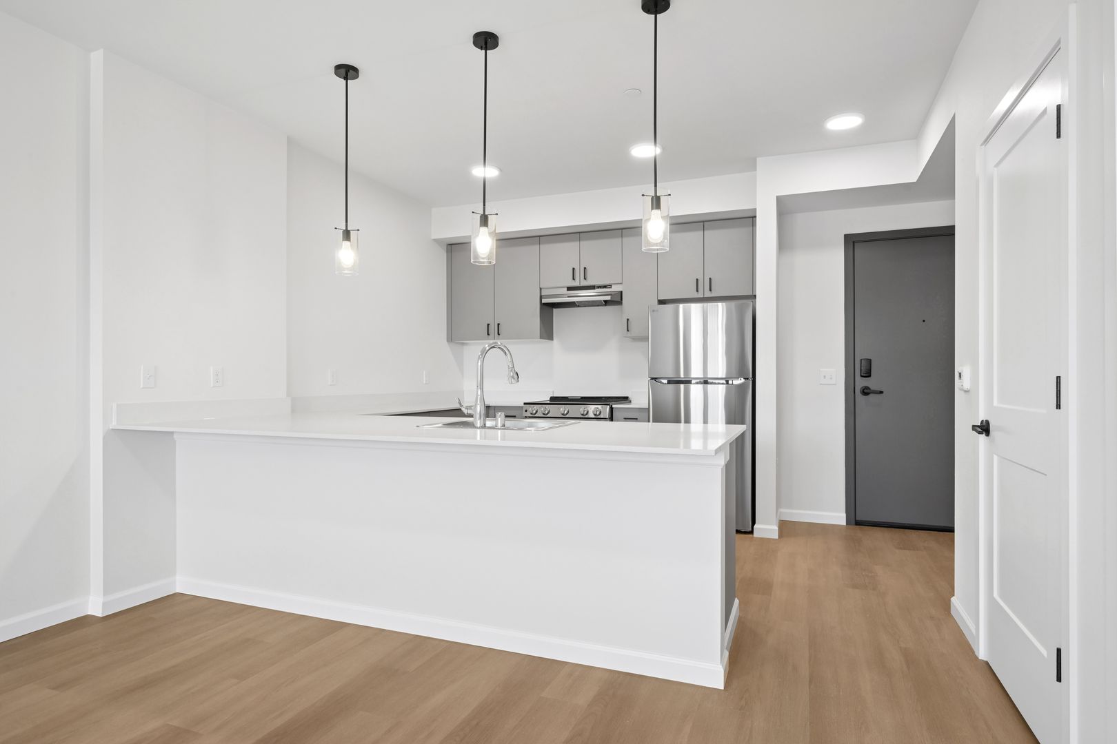 Lacey Apartment: 2463 Hogum Bay Rd NE