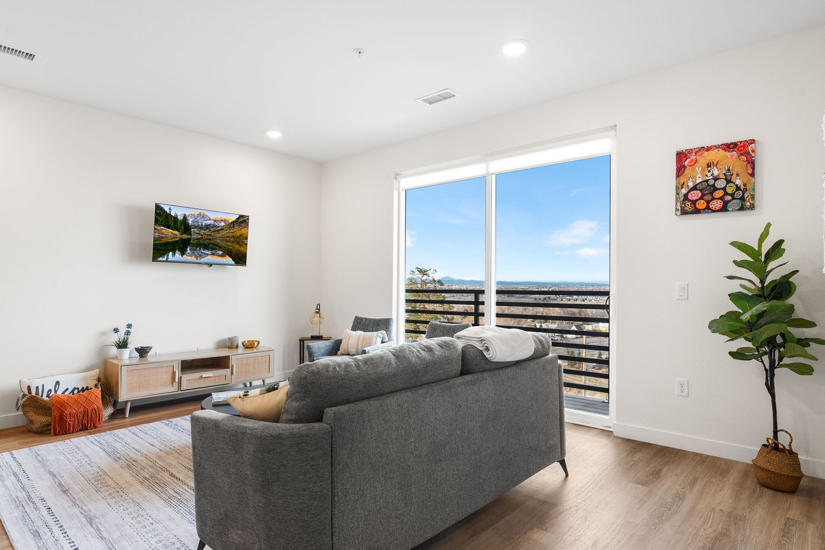 Denver Apartment: 5256 N Federal Blvd