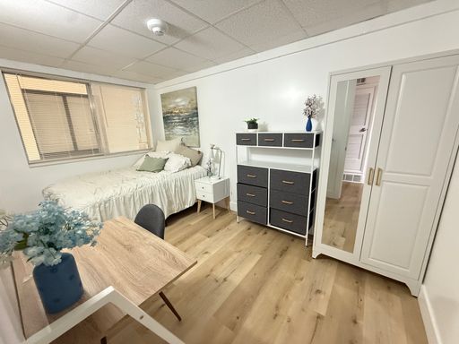 Elevated Modern Living - Furnished Renovated / Prime U & Downtown Location