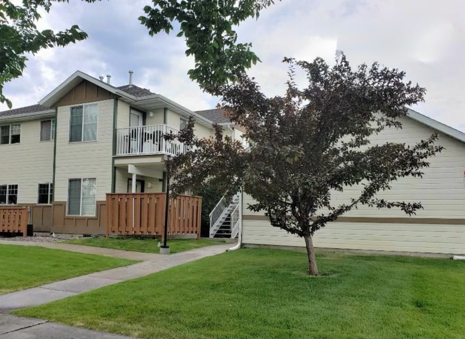 893 Forest Glen Drive 1H 2 of 12