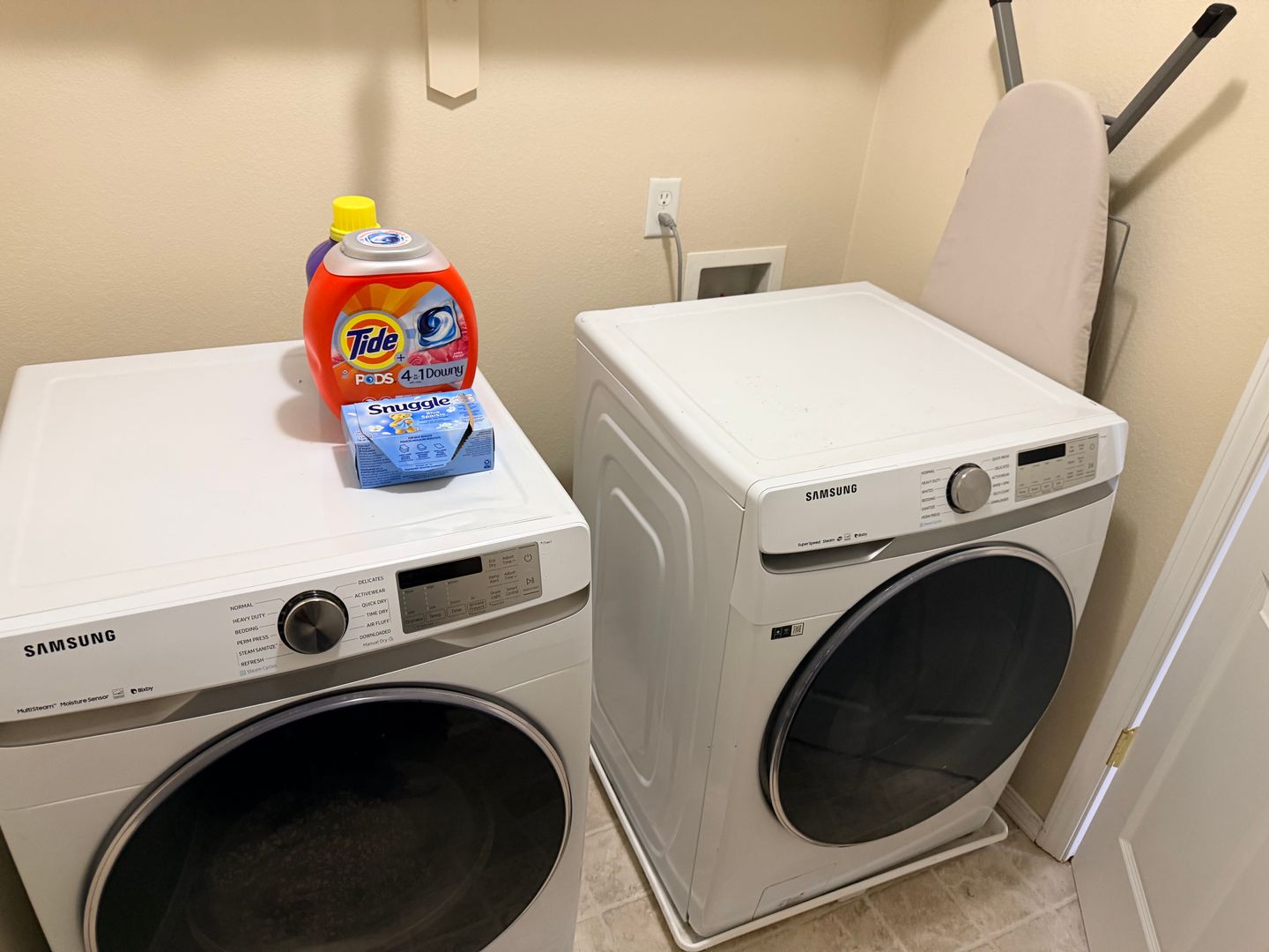 Laundry room at 893 Forest Glen Drive 1H