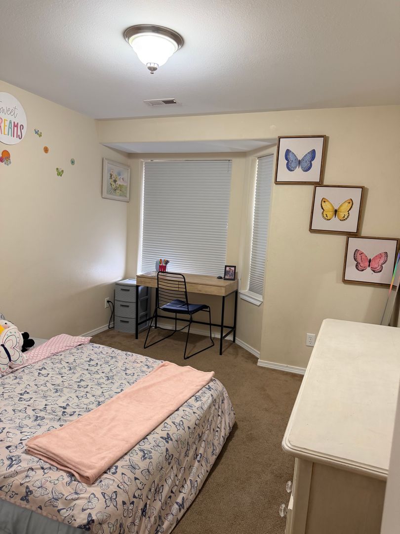 893 Forest Glen Drive 1H 11 of 12