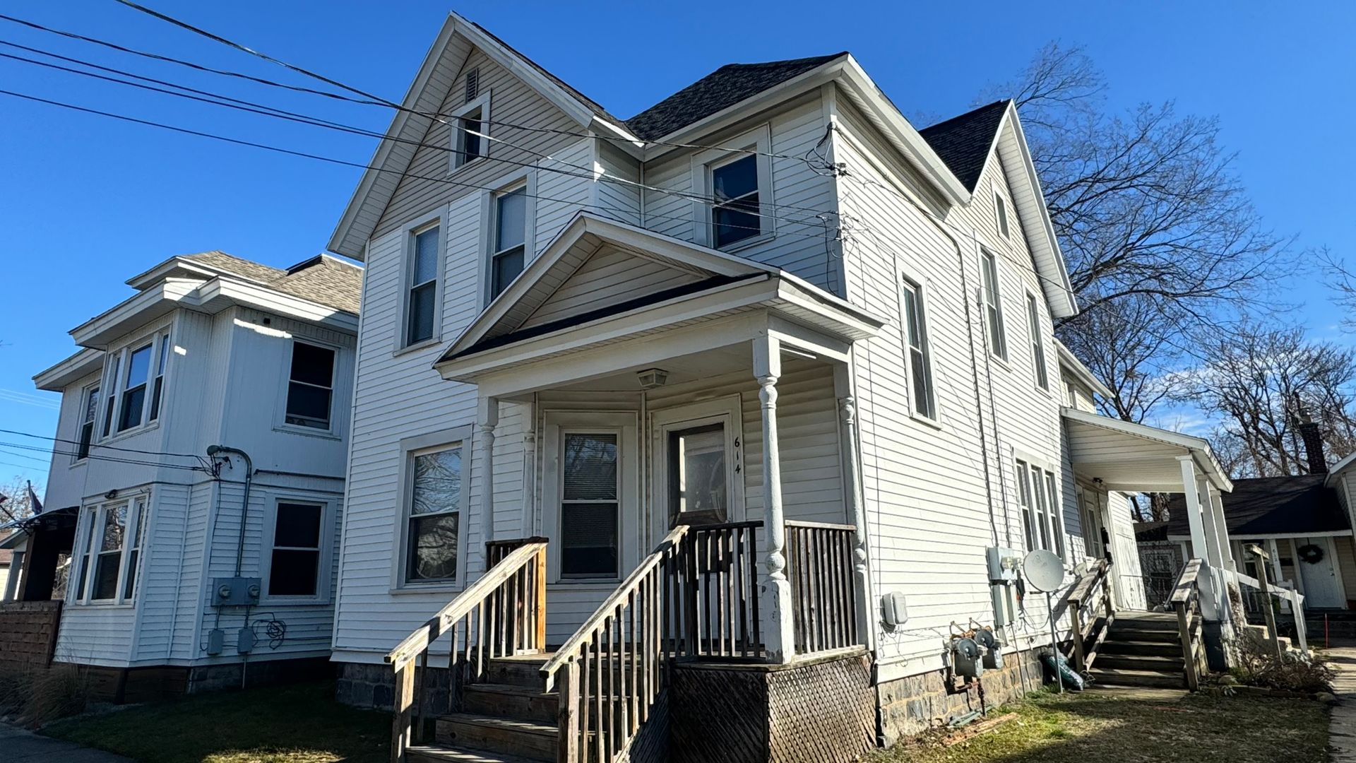 Grand Rapids Apartment: 612-614 Pettibone NW