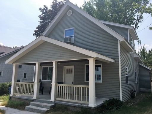 Grand Rapids Apartment: 461 Spring NE