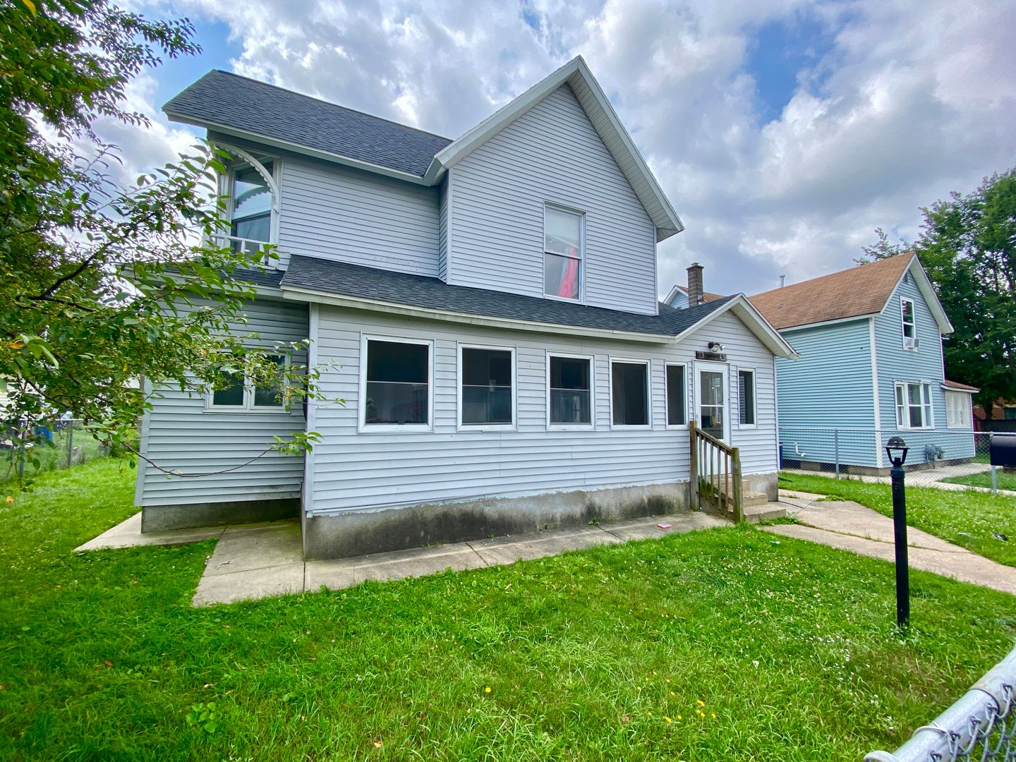 Grand Rapids Apartment: 434 Crawford SE