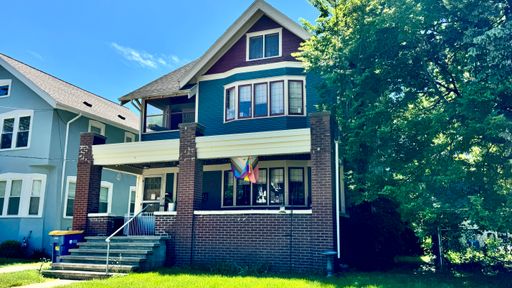 1008 Worden Apt 3 - Water and heat included