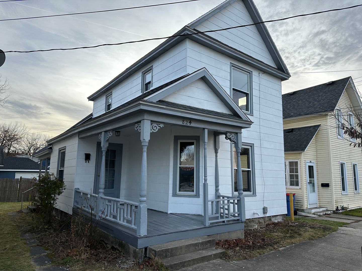 Grand Rapids House: 824 Fifth NW