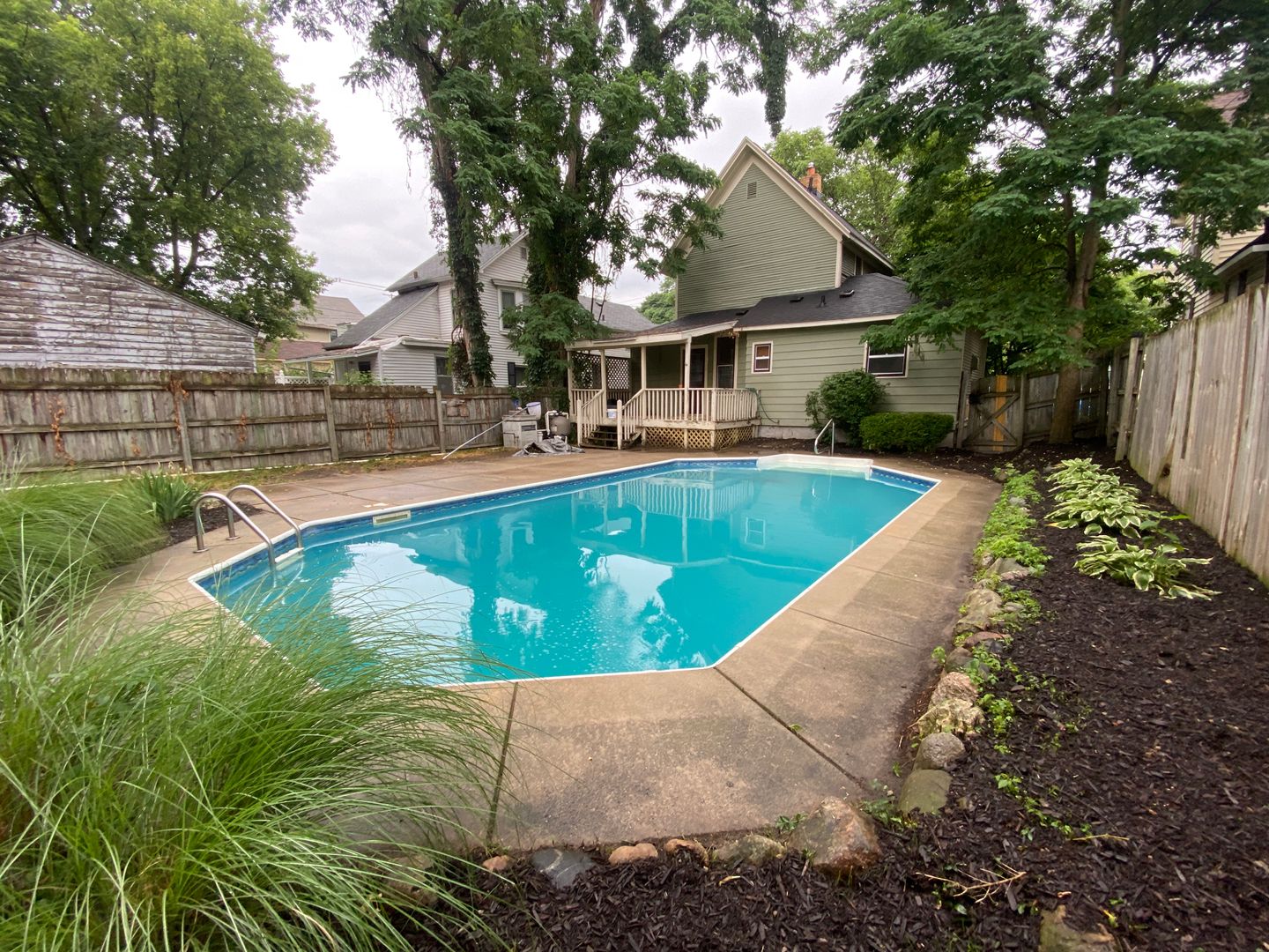 Grand Rapids House: 23 Grand NE