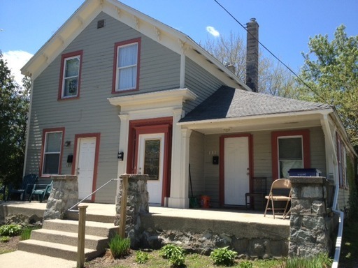 Grand Rapids Apartment: 131-133 Diamond SE