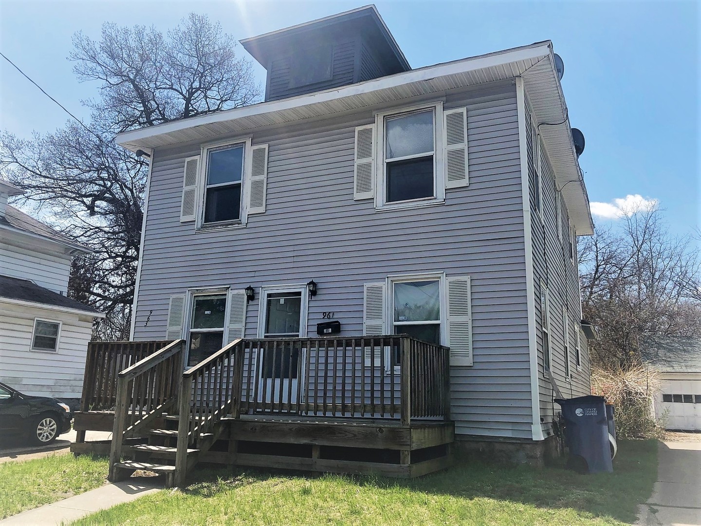 Grand Rapids Apartment: 961-963 Eastern Ave SE