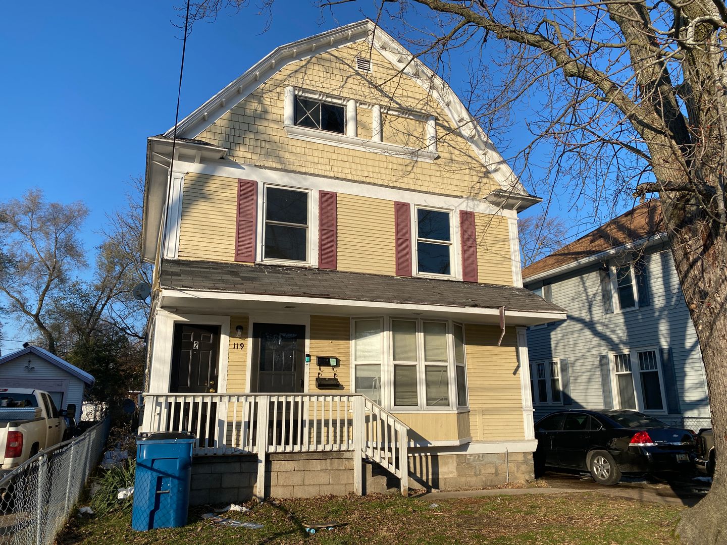 Grand Rapids Apartment: 119 Sutton SW