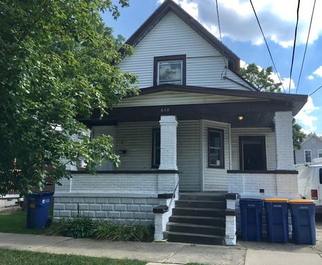 652 Chatham NW - Apt 2 - Water and Lawn service included