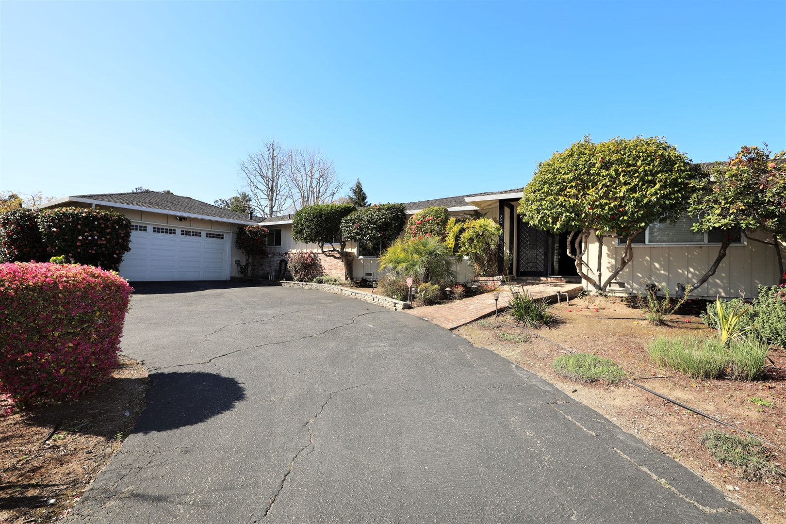 25 Genevra Road 2 of 12