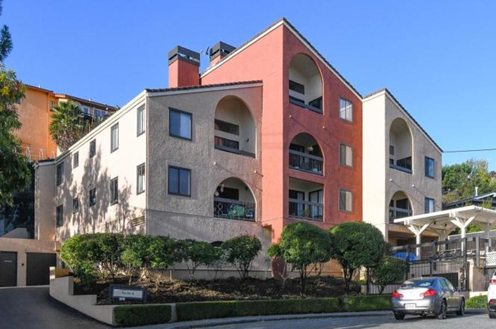 San Carlos Condo: 2 Elm Street