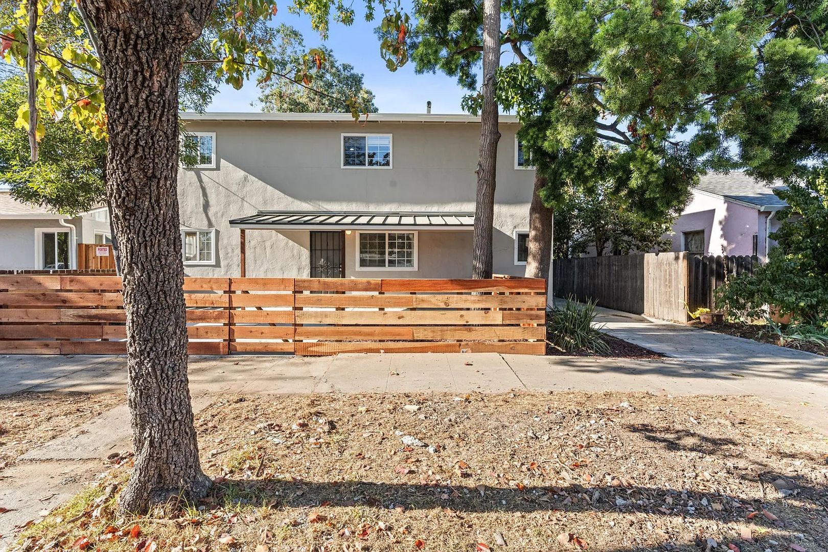 Redwood City Apartment: 421 Standish  St