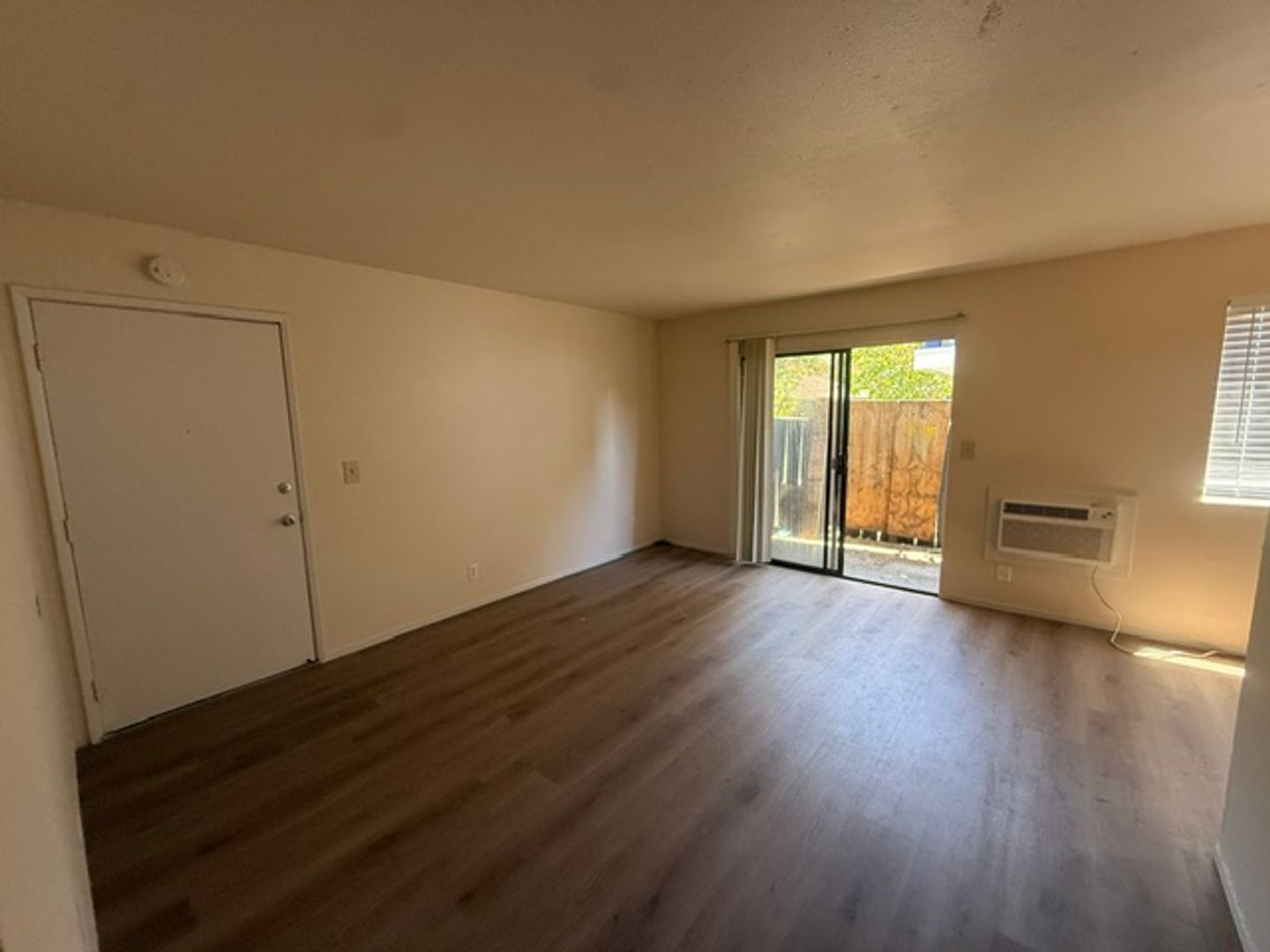 Concord Apartment: 1835 Robin Ln