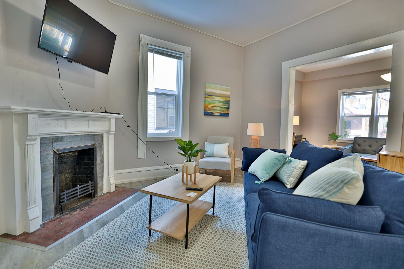 Minneapolis Apartment: 2813-15 Garfield Ave So