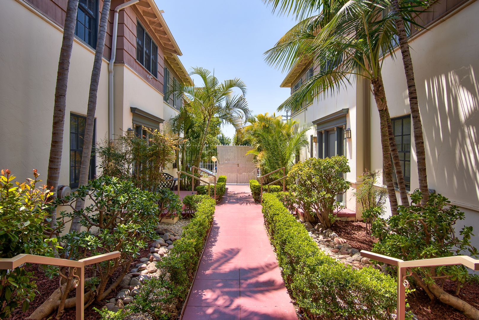 San Diego Apartment: 2365 1st Ave