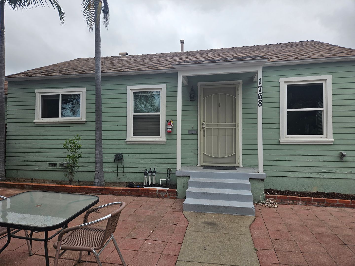 San Diego Apartment: 1768-70 Oliver Ave