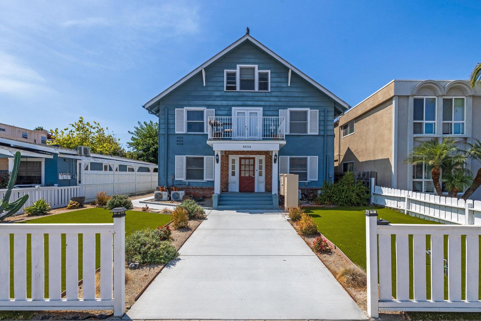 San Diego Apartment: 4554-58 North Avenue
