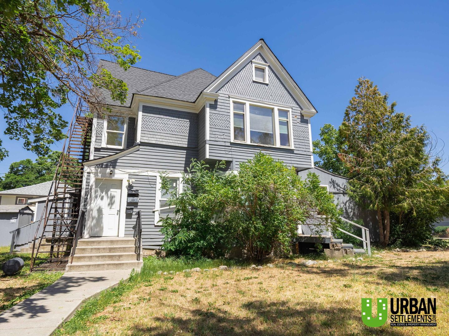 Spokane Apartment: 828 W Cleveland Ave