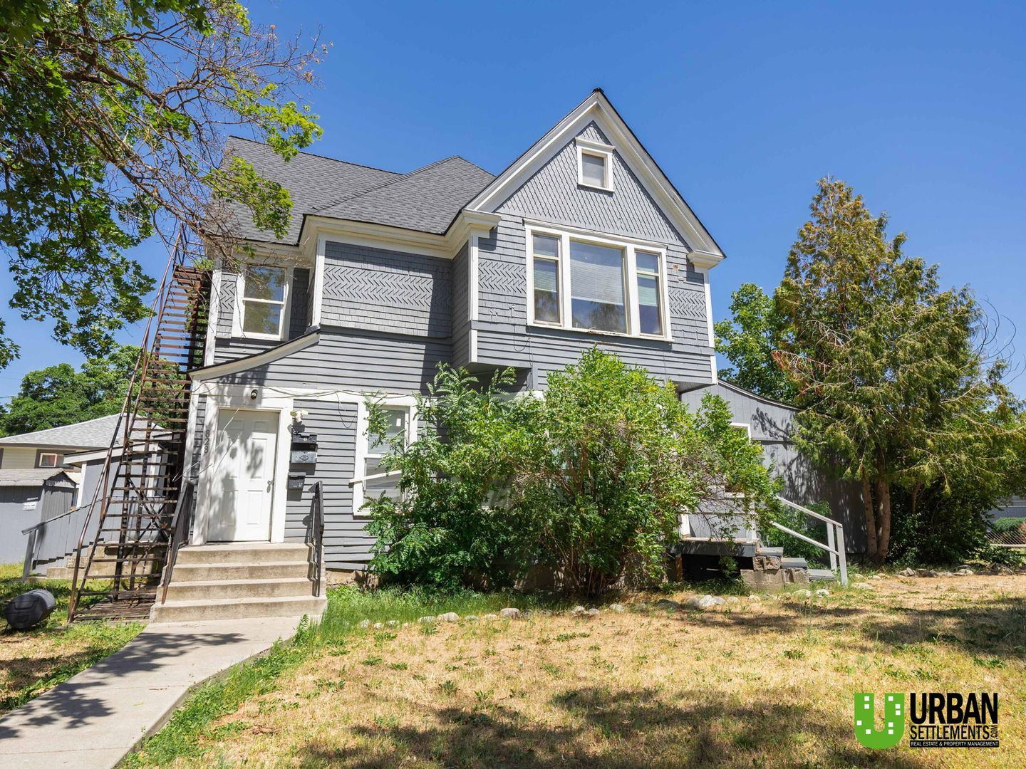 Spokane Apartment: 828 W Cleveland Ave