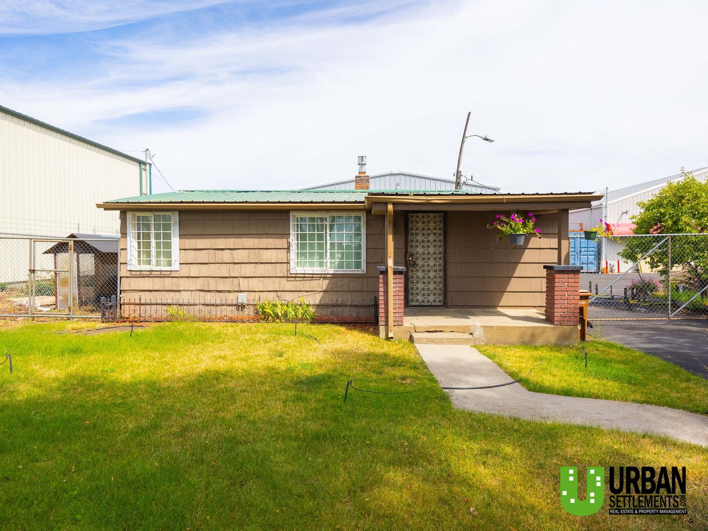 Spokane House: 3711 E Wellesley Ave